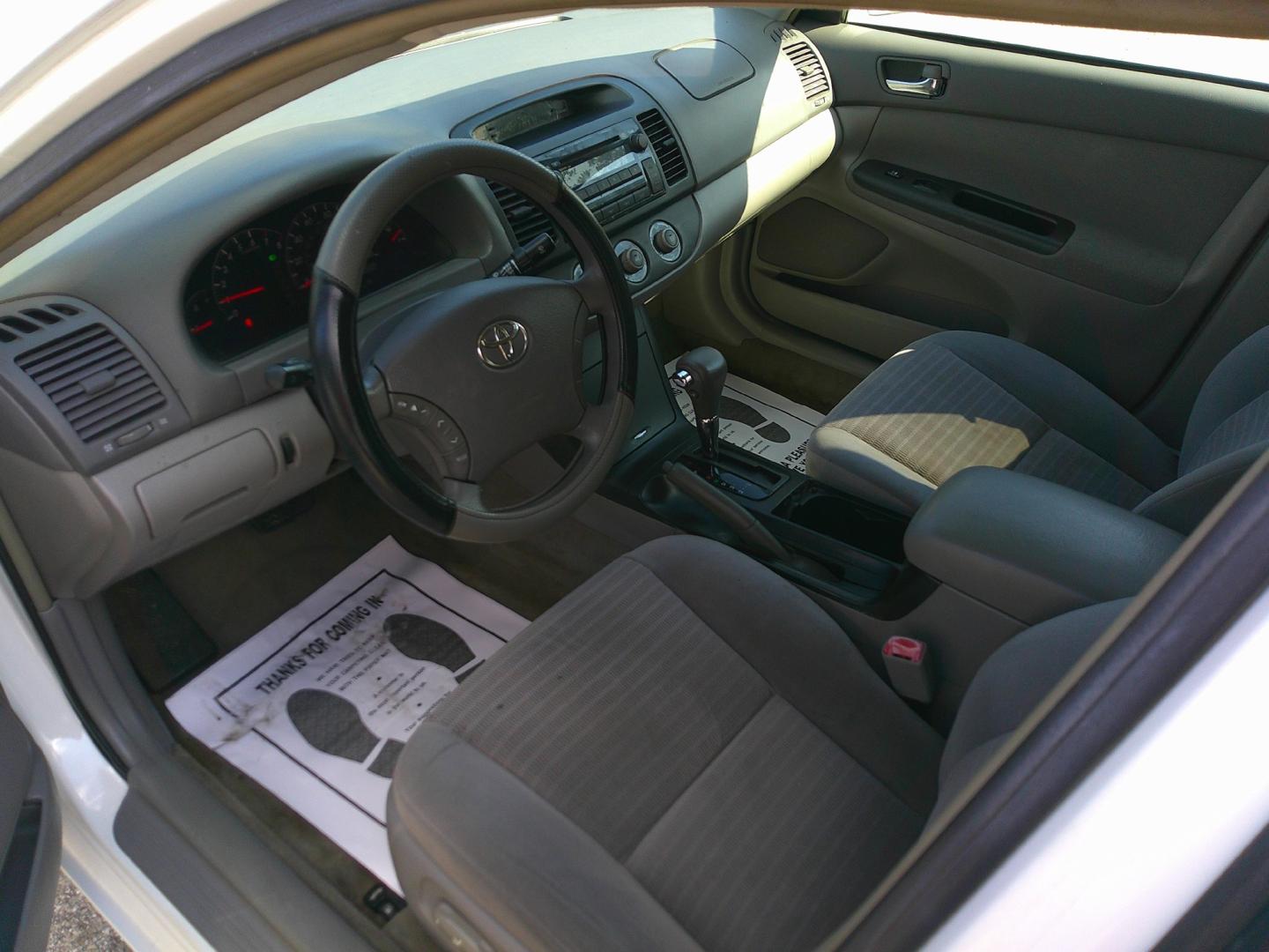 2006 WHITE TOYOTA CAMRY SE; LE; XLE (4T1BE32K56U) , located at 10405 Abercorn Street, Savannah, GA, 31419, (912) 921-8965, 31.988262, -81.131760 - Photo#3